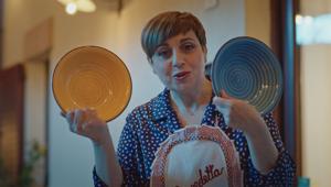 Kasanova e Benedetta Rossi divertono con la nuova sit-com firmata InTesta