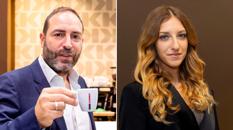 Kimbo sceglie l'agenzia Mirror, lancia la campagna “Intensamente Napoli” e investe in comunicazione 18 mln nel 2026 (+40%). Armenio: "L'intensità diventa un territorio distintivo di marca". Scala: "Per il 2027 occhi puntati sull'America's Cup" Kimbo sceglie l'agenzia Mirror, lancia la campagna “Intensamente Napoli” e investe in comunicazione 18 mln nel 2026 (+40%). Armenio: "L'intensità diventa un territorio distintivo di marca". Scala: "Per il 2027 occhi puntati sull'America's Cup"