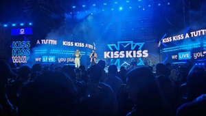 Il tour estivo Kiss Kiss Way 2026 sbarca a Baia Domizia: due giorni di musica e intrattenimento con Radio Kiss Kiss