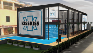 Rowenta protagonista di Casa Kiss Kiss a Sanremo con l’allestimento di un corner dedicato per celebrare il connubio tra musica e tendenze hairstyle