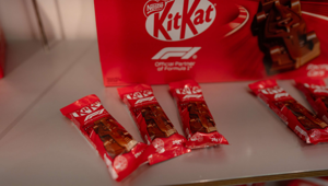 KitKat debutta al Gran Premio di Monza con Dentsu e CAA: fan zone, pista slot in città ed esperienze immersive per celebrare la partnership con la Formula 1