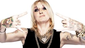 Coin sceglie Deejay per la radio in store. Evento lunedì 26 a Milano con La Pina