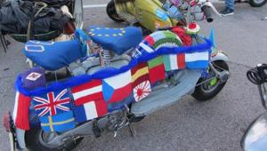 2000 Lambrette tra Adria, Delta del Po e Chioggia per festeggiare i 70 anni del mito