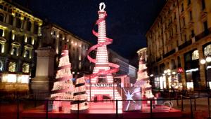 Lancôme porta la Tour Eiffel e “La Vie Est Belle” in piazza Cordusio
