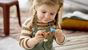 Lego Duplo rinnova il suo posizionamento e propone una nuova brand promise: "Developing happy little minds through play" e il nuovo payoff "Iniziare alla grande"