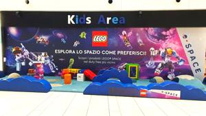 Con Initiative i mattoncini Lego Space arrivano per la prima volta nell’area kids dell’Aeroporto di Fiumicino