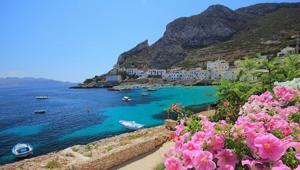 Levanzo, Gubbio e Bagnone: ecco le destinazioni italiane più desiderate sui social. Leggi il report di PaesiOnLine