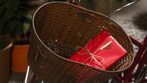 Librerie Feltrinelli presenta 'Oltre le pagine', il cortometraggio di Paolo Genovese  dedicato ai libri e alla lettura. La campagna di Librerie Feltrinelli firmata Havas Milan