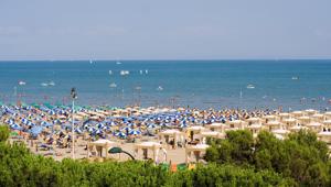 Comune di Lignano Sabbiadoro: pitch da 1,7 milioni di euro per la gestione degli impianti pubblicitari comunali