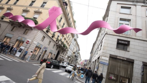 Moda e solidarietà a braccetto per il nuovo appuntamento con lo Shopping in rosa di LILT e MonteNapoleone District. Madrina dell'evento Emanuela Folliero