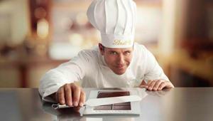 Lindt on air dal 19 febbraio con lo spot delle tavolette Lindt Excellence