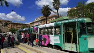 La Lituania arriva a Roma e... viaggia in tram