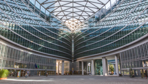 In Piazza Città di Lombardia tutto pronto per la seconda edizione dello Spritz Festival. A organizzarlo a Milano Sgp Grandi Eventi ed Arte del Vino eventi