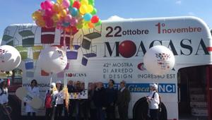 MoaCasa 2016, la fiera dell'arredo si promuove con un London Bus itinerante per le strade di Roma