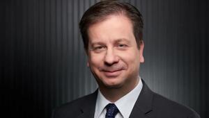 Vodafone registra ricavi in crescita nel primo trimestre e nomina Luka Mucic CFO