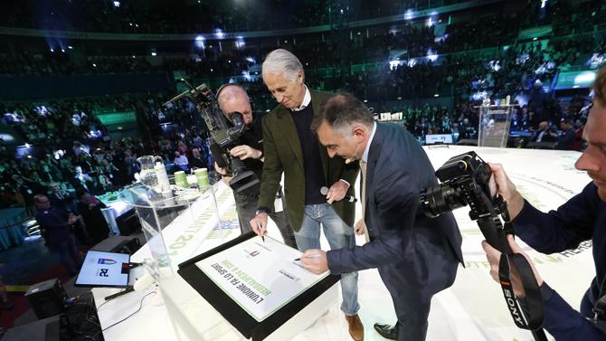 Malagò Napoli firma1