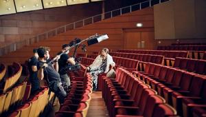 Manila Grace lancia "City Stars", il nuovo spot tv per la collezione Fall/Winter 2021