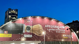 KrusoK Aste per la prima volta in affissione presso le stazioni ferroviarie e i tram con Casiraghi Greco&