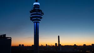 Mediaset tinge di verde la sua torre per celebrare la Giornata Mondiale della Terra