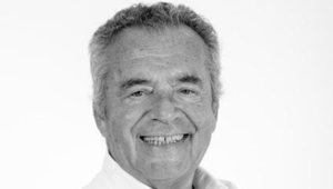 Imprenditori e manager tornano a sfidarsi sul campo da golf con l'evento Cairorcs Media targato Gruppo Mario Mele & Partners. Dior, Lindt, Vespa e ZEISS gli sponsor