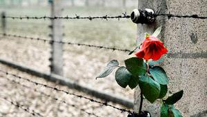 Mediaset: per il Giorno Della Memoria una serie di iniziative in ricordo delle vittime dell’olocausto