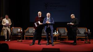 A Merano WineFestival nasce la sinergia tra istituzioni, produttori e agronomi: la 32^ edizione della rassegna internazionale si conferma salotto culturale di riferimento nel mondo enologico con il Summit “Respiro e Grido della Terra”