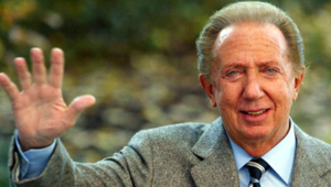 Mediaset intitola lo 'Studio 7' di Cologno Monzese a Mike Bongiorno e propone una programmazione ad hoc a 10 anni dalla scomparsa