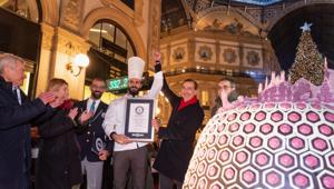 Milano entra nel Guinness dei Primati con il ‘panettone più grande del mondo’