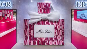 Miss Dior sceglie Epik Johannes per l’esperienza di marca nel pop up store di Rinascente Milano