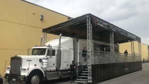 Il big truck di Modo Promotion con motrice americana per lo stand Bruni Glass a Cibus