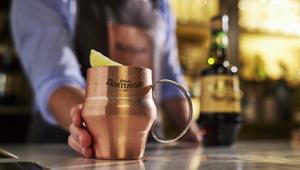 Amaro Montenegro racconta l’evoluzione della convivialità su Clubhouse & Instagram con un progetto di Flu