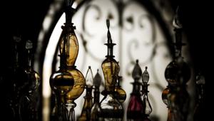 Gin Mare e Salvia & Limone partner della mostra PerFumum