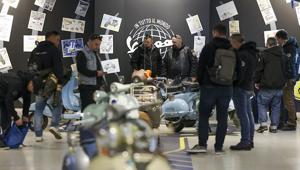 Oltre 20 mila Vespa all''edizione speciale dei Vespa World Day, per la prima volta a Pontedera, da dove la due ruote ha origine, festeggiando i 140 anni della Piaggio