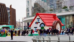 Mulino Bianco festeggia 50 anni con un piano di comunicazione integrato da 10 mln. A Milano al via un anno di eventi con l'installazione in piazza Gae Aulenti della maxi Sveglia