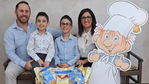 Mulino Bianco: dopo quasi 50 anni il Piccolo Mugnaio Bianco conquista la sua Clementina. L'epilogo romantico scritto da Michele, bambino di 10 anni, diventa uno spot online sui social