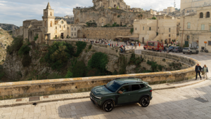 Apload porta My Dacia Road nel cuore della Murgia: emozioni e avventura a Matera Apload porta My Dacia Road nel cuore della Murgia: emozioni e avventura a Matera