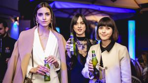Nastro Azzurro presenta il restyling internazionale della bottiglia e del bicchiere con un evento, organizzato internamente, dedicato allo stile italiano sulla terrazza del The Pantheon Iconic Rome