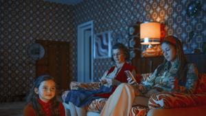 NeoConnessi, torna in tv il progetto di educazione digitale di WindTre che ha raggiunto 2 milioni di famiglie in Italia. Dal 14 dicembre è on air sulle reti Mediaset il long video di Augmented Creativity