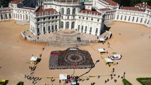 Nikon, è record: realizzata la fotocamera umana più grande al mondo. Firma Media Italia