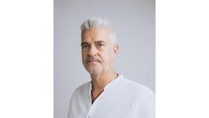 Nils Hartmann nominato Senior Vice President di Sky Studios Italia e Germania. Sonia Rovai assume la responsabilità dei contenuti Sky Originals scripted. Francesca De Martini responsabile degli Originals di intrattenimento italiani