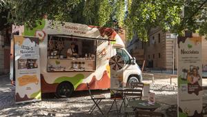 Torino è la seconda tappa del tour itinerante di Nocciolata Rigoni di Asiago che viaggia su un truck brandizzato