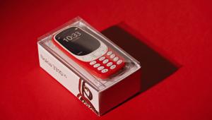 HMD Global celebra il suo 5° compleanno e trasforma l’iconico Nokia 3310 in una torta-installazione