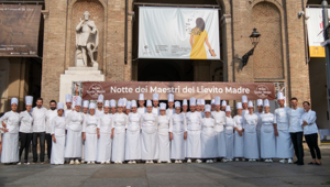 A Parma una tonnellata di panettoni assaggiati per la Notte dei Maestri del Lievito Madre organizzata da Video Type