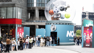 La varietà di contenuti di NOW arriva a Napoli con pop-up store a forma di distributore di caramelle firmato Sky Creative Italy