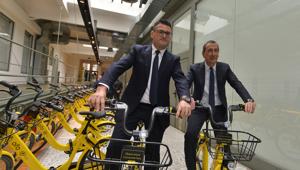 Ofo colora Milano di giallo, completata la messa in strada delle 4.000 biciclette
