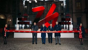 Omega inizia il conto alla rovescia per i Giochi Olimpici e Paralimpici Invernali Milano Cortina 2026 con la speciale installazione in Duomo “Countdown Clock”
