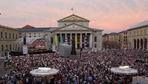 BMW Group celebra 50 anni di impegno culturale globale
