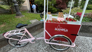 Brand-Cross porta Fragola Matera® alla Design Week: un’operazione di comunicazione integrata tra experience e DOOH