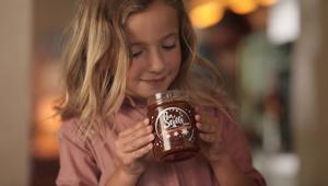 Crema Pan di Stelle torna in tv con Armando Testa, per svelare un segreto due volte buono