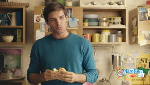 Mulino Bianco prosegue il format di comunicazione e porta on air Pan Bauletto e Plumcake. Creatività di Publicis Italia